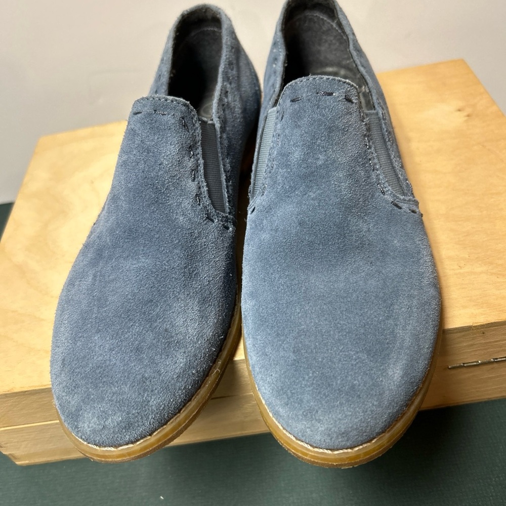Hush Puppies Shoes Sz 6.5M Slip On Loafers Flats Blue Suede Casual Summer Womens